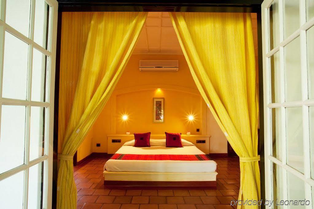 Old Harbour Hotel Kochi Bilik gambar